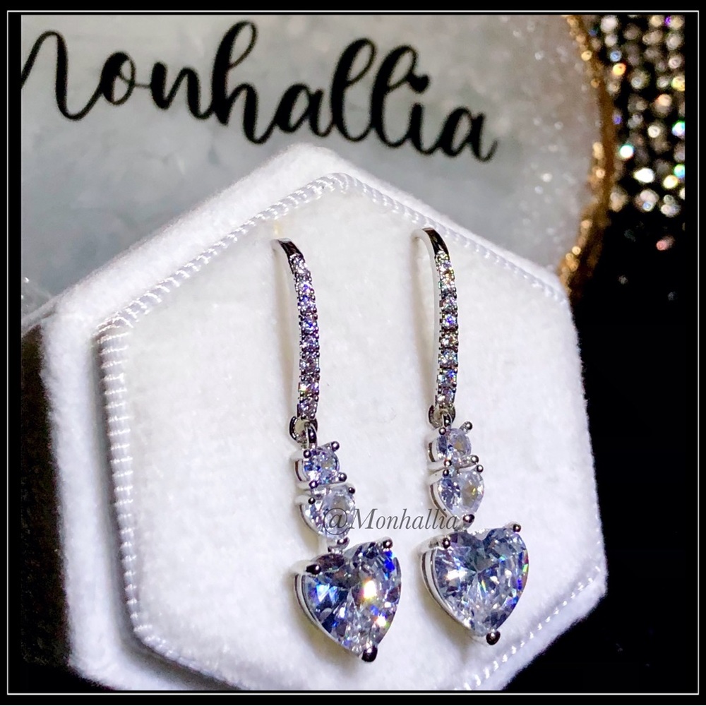 Clearance! NEW 3 CT WHITE GOLD double heart simulated DIAMOND drop Earrings - Picture 2 of 6